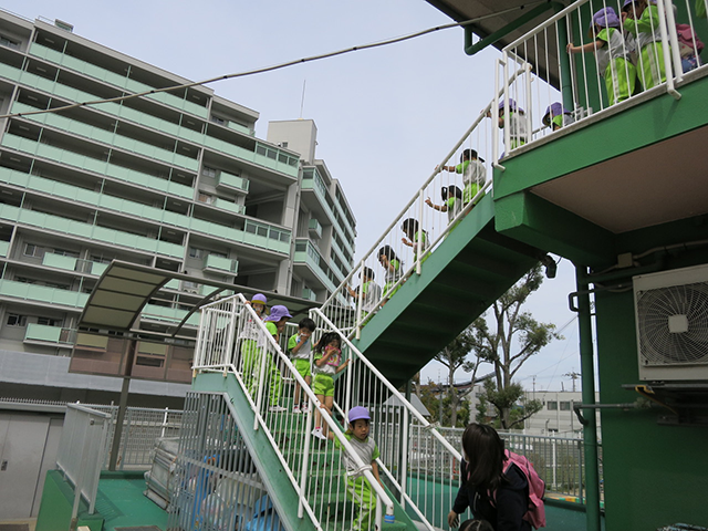 1b79b70fb84ec14d1729055744b4d53c