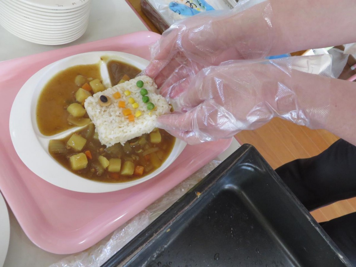 こいのぼりカレー