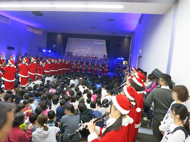 79b726e8bf474c7a3e33241b1ae906b2